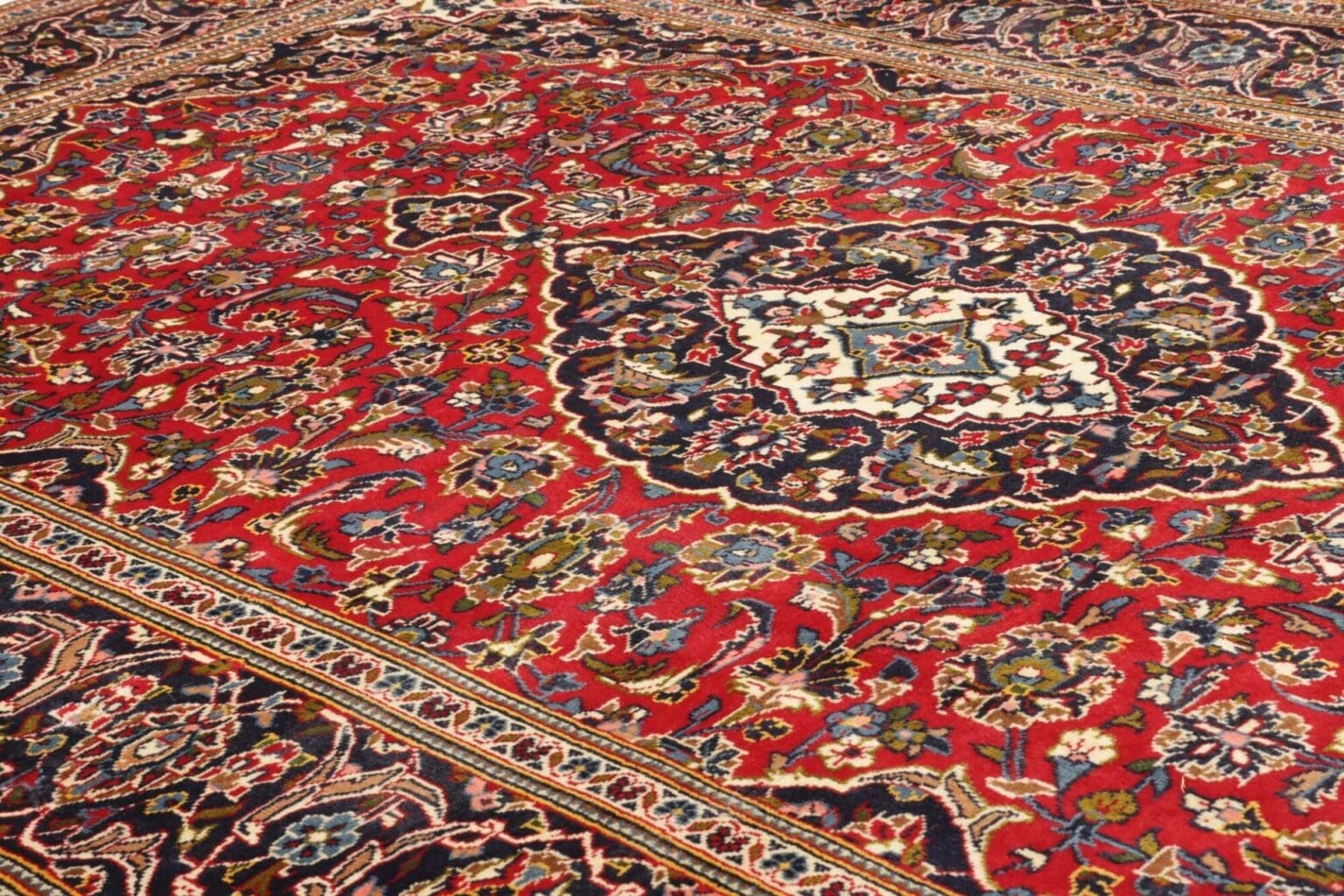 Hand-Knotted Wool Kashan Persian Rug, 208 × 304 cm – view 7