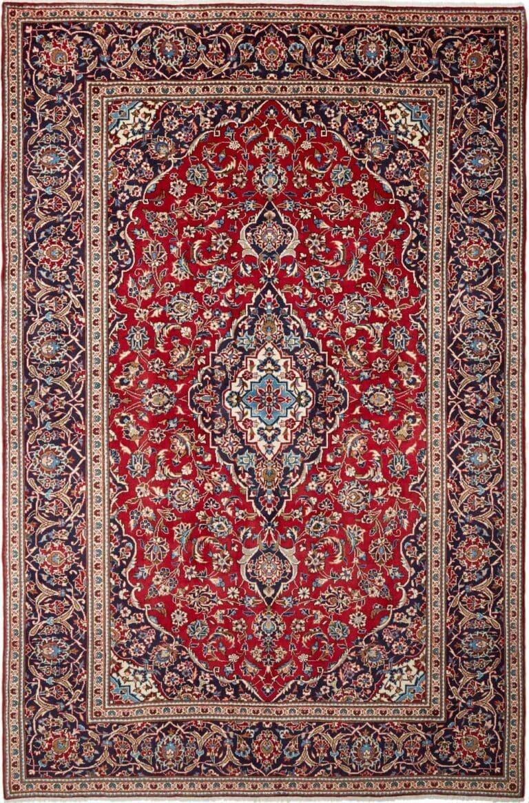Hand-Knotted Wool Kashan Persian Rug, 203 × 303 cm
