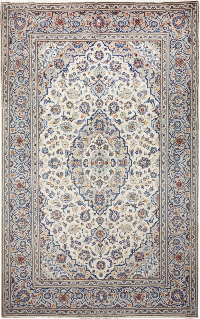 Hand-Knotted Wool Kashan Persian Rug, 197 × 307 cm