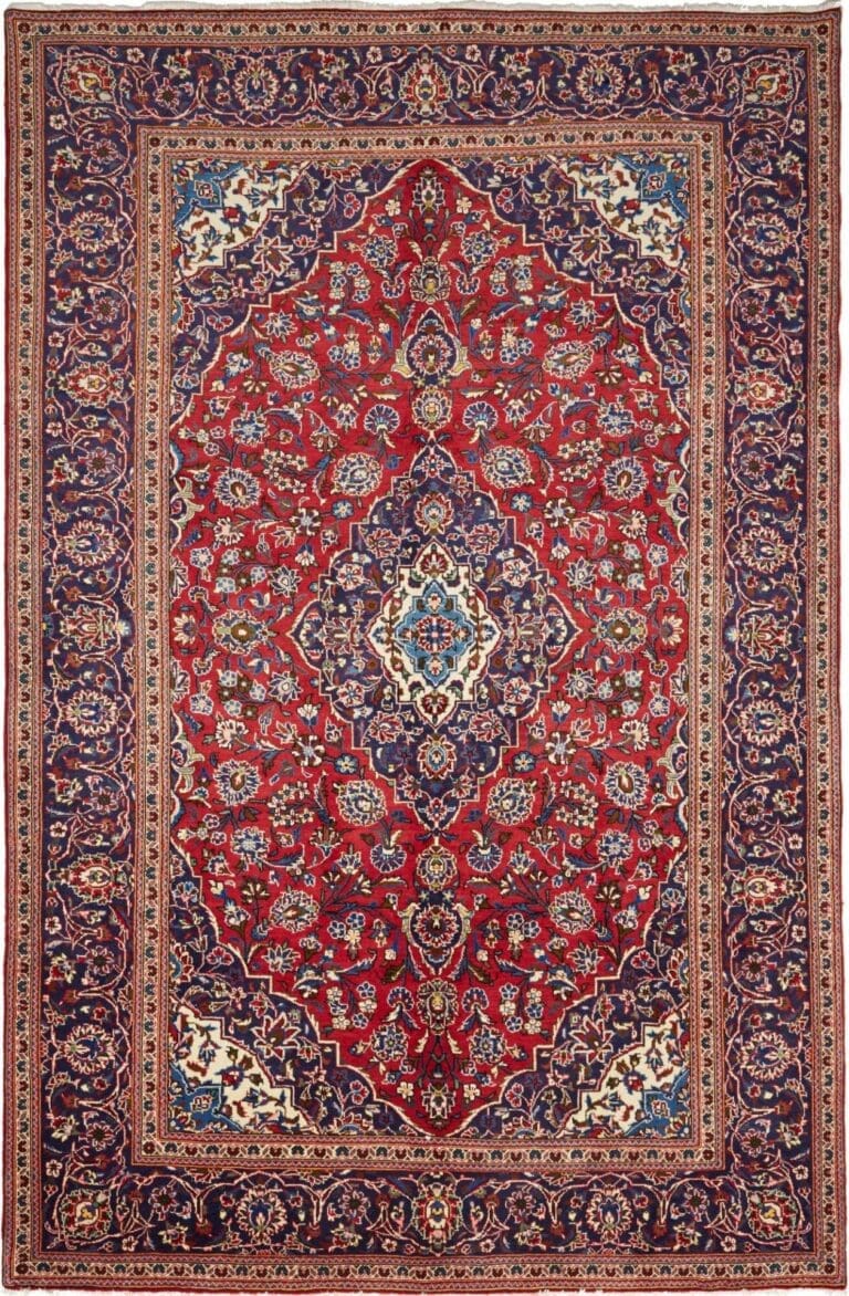 Hand-Knotted Wool Kashan Persian Rug, 200 × 298 cm