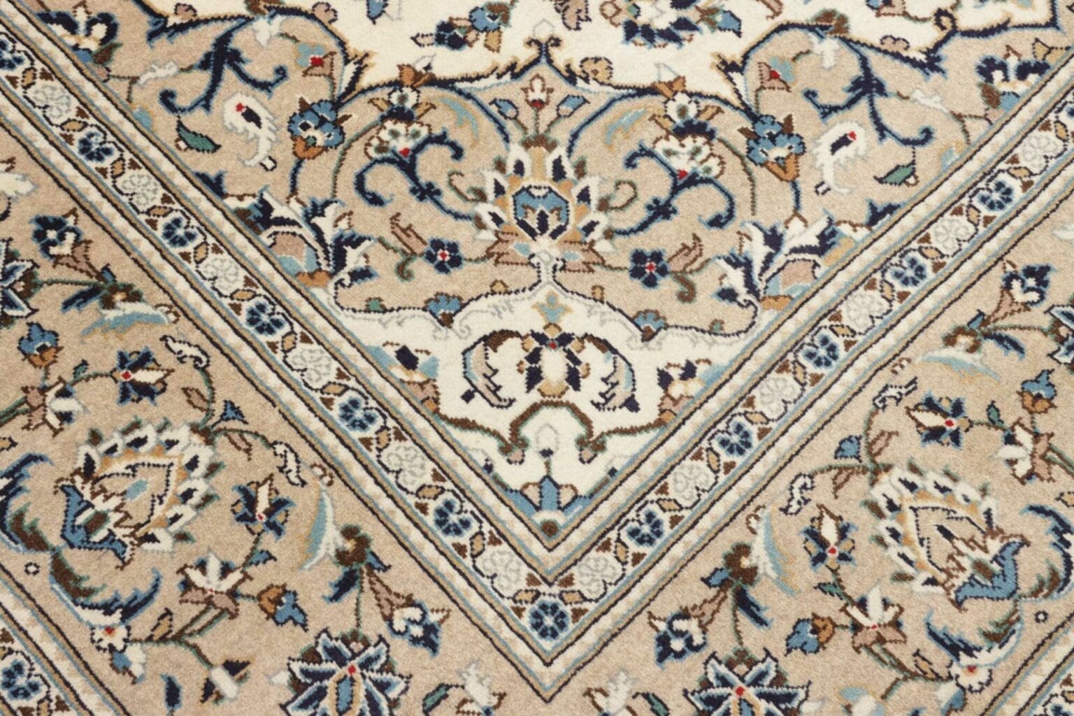 Kashan Persian Rug — hand-knotted, 201 × 306 cm, Wool – view 6