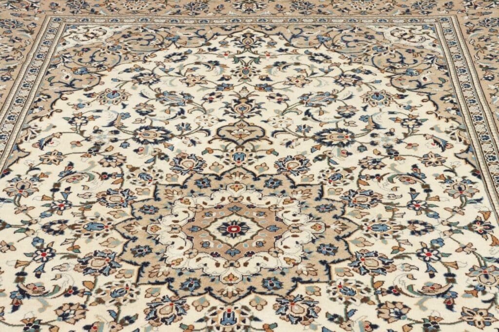 Kashan Persian Rug — hand-knotted, 201 × 306 cm, Wool – view 9