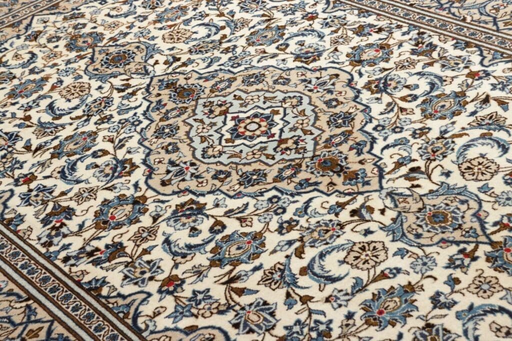 Kashan Persian Rug 199 × 293 cm, Wool, hand-knotted – view 8