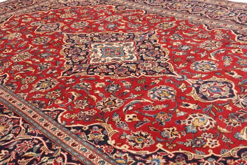 Hand-Knotted Wool Kashan Persian Rug, 197 × 310 cm – view 8
