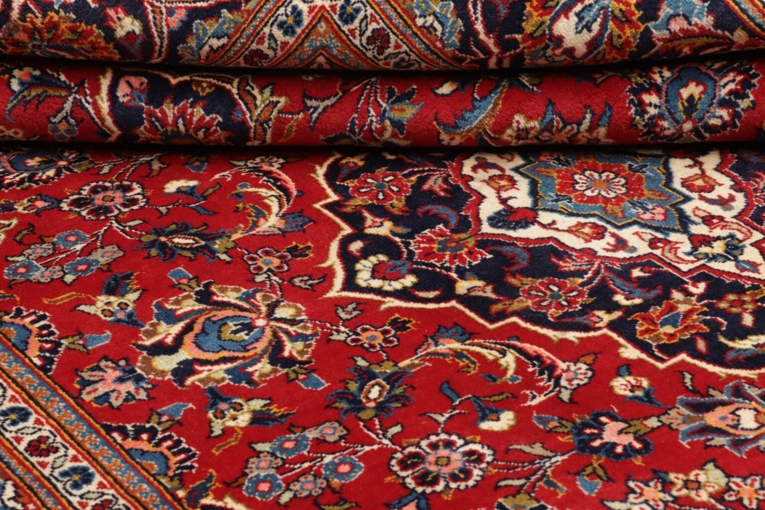 Kashan Persian Rug — hand-knotted, 200 × 299 cm, Wool – view 10