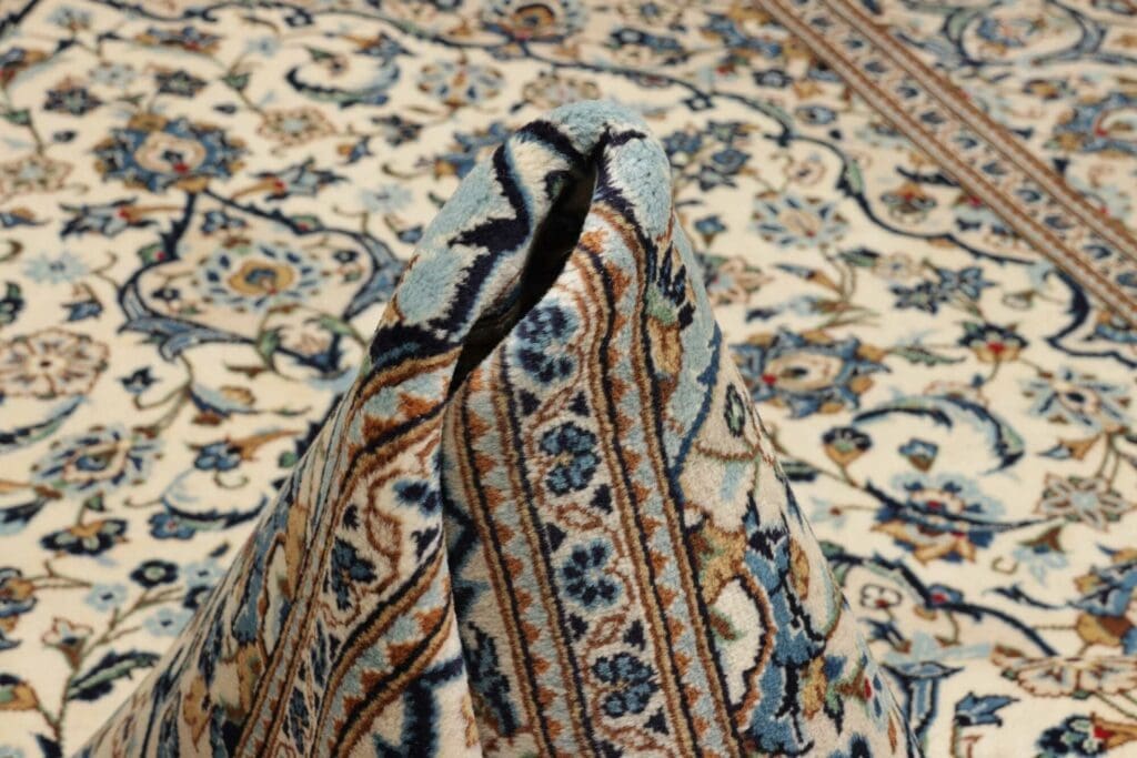 Kashan Persian Rug — hand-knotted, 203 × 304 cm, Wool – view 9