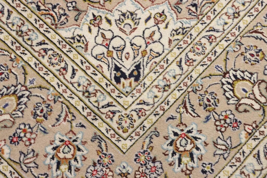 Hand-Knotted Wool Kashan Persian Rug, 200 × 290 cm – view 6