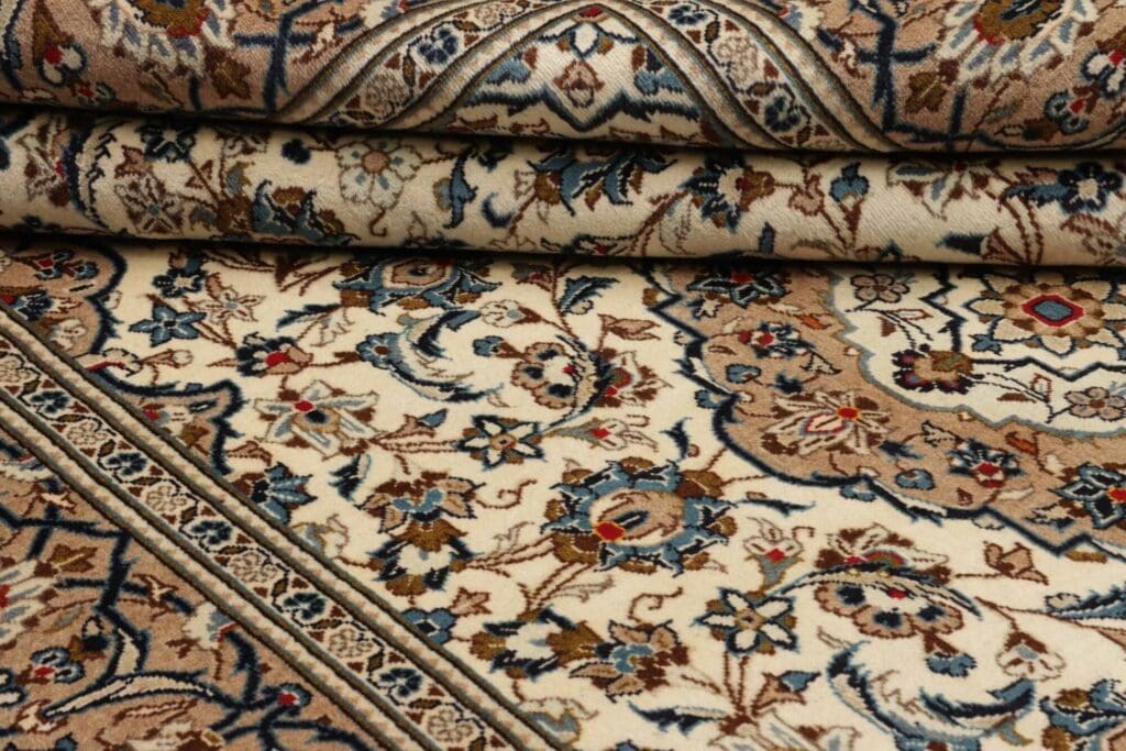 Kashan Persian Rug — hand-knotted, 203 × 308 cm, Wool – view 10