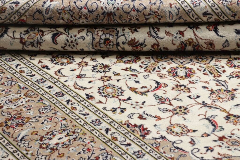 Kashan Persian Rug — hand-knotted, 203 × 295 cm, Wool – view 10