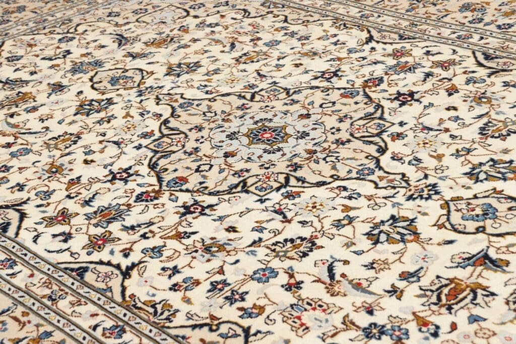Kashan Persian Rug — hand-knotted, 200 × 300 cm, Wool – view 8