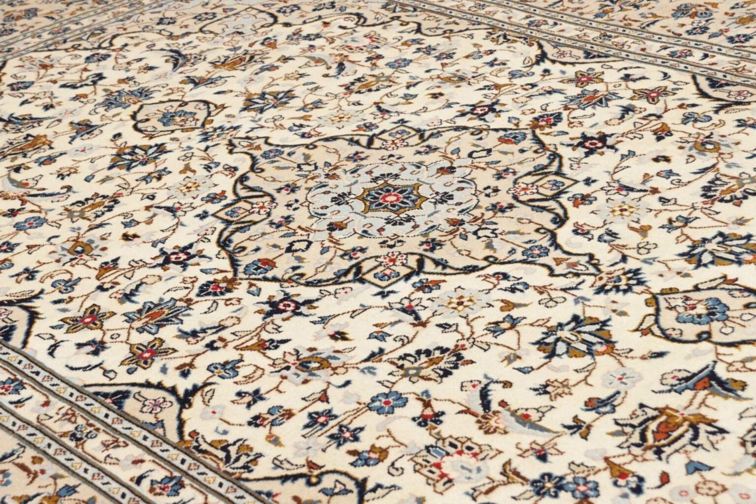 Kashan Persian Rug — hand-knotted, 200 × 300 cm, Wool – view 8