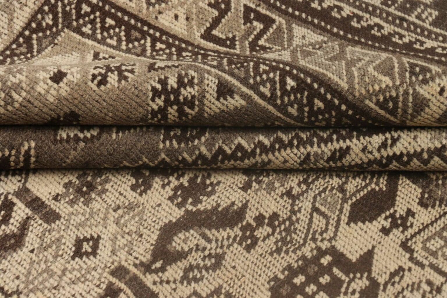 Persian Rug — hand-knotted, 207 × 286 cm, Wool – view 10