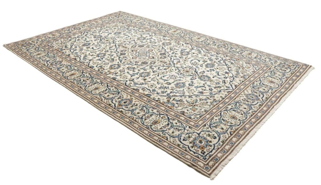 Kashan Persian Rug — hand-knotted, 196 × 308 cm, Wool – view 3
