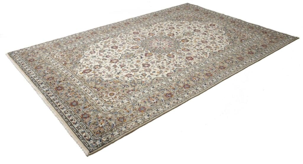 Hand-Knotted Wool Kashan Persian Rug, 200 × 303 cm – view 2