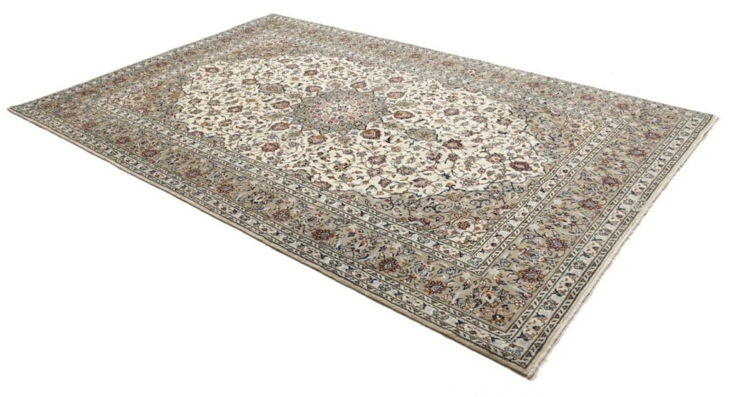 Hand-Knotted Wool Kashan Persian Rug, 200 × 303 cm – view 3