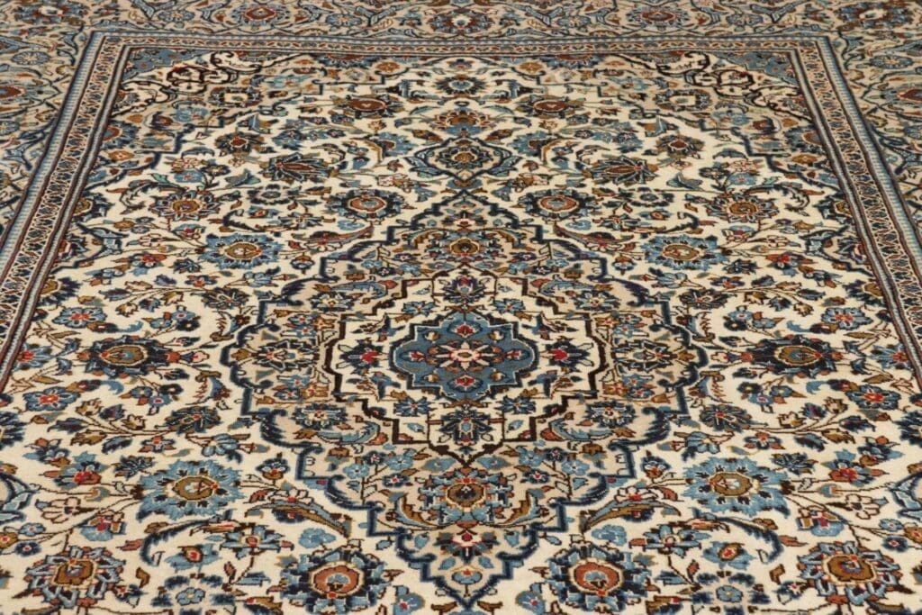 Hand-Knotted Wool Kashan Persian Rug, 200 × 305 cm – view 7