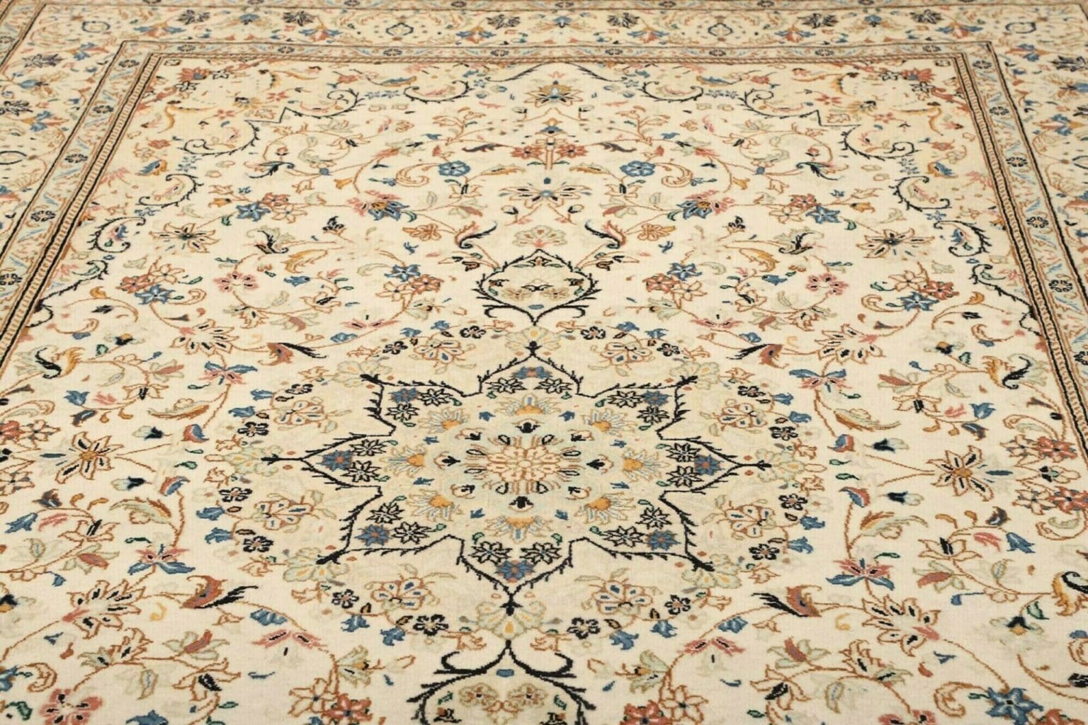Kashan Persian Rug 203 × 312 cm, Wool, hand-knotted – view 8