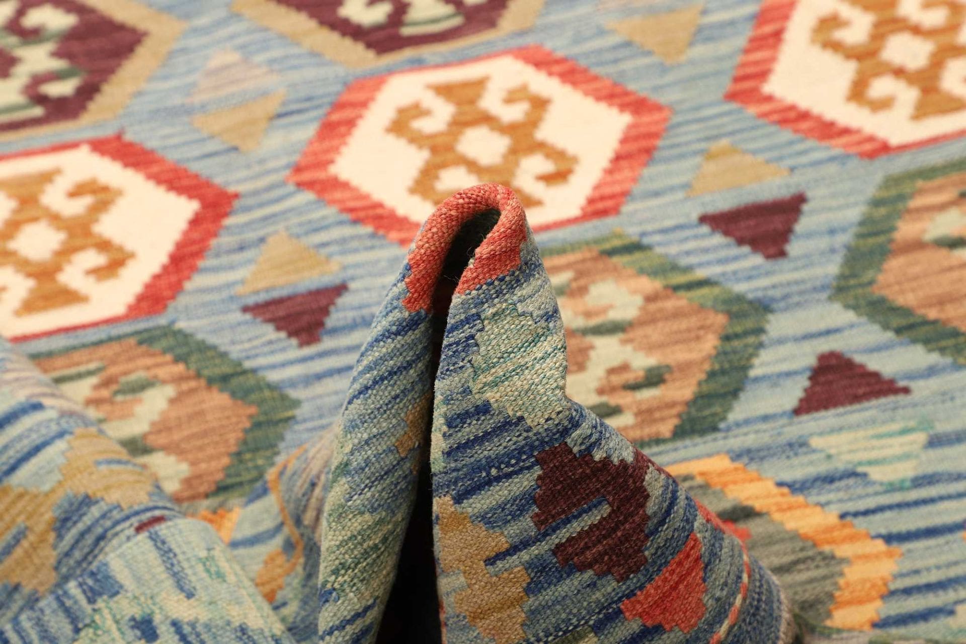 Hand-Woven Wool Kilim Pakistani Rug, 173 × 230 cm