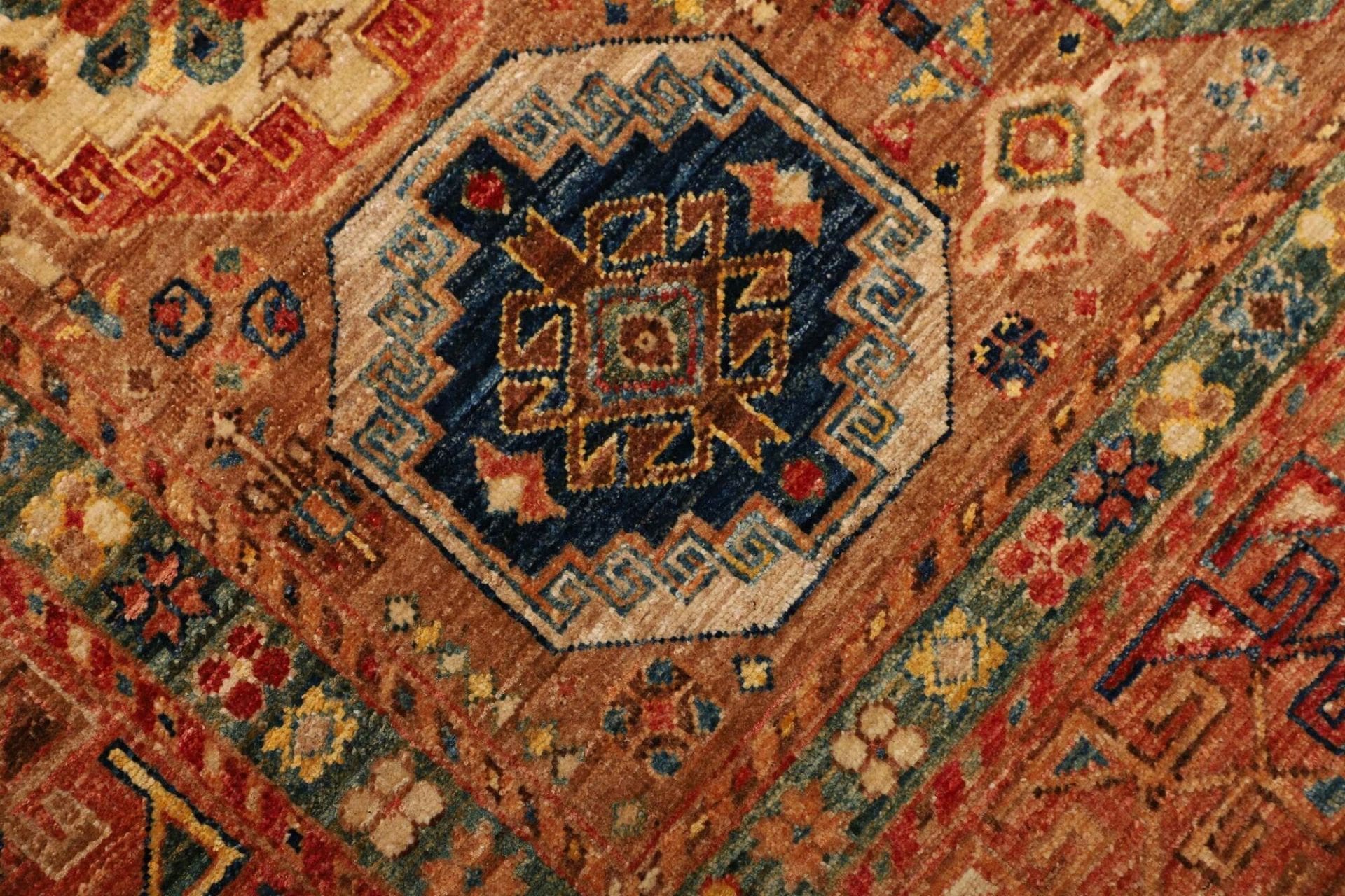 Hand-Knotted Wool Samarkand Pakistani Rug, 125 × 190 cm