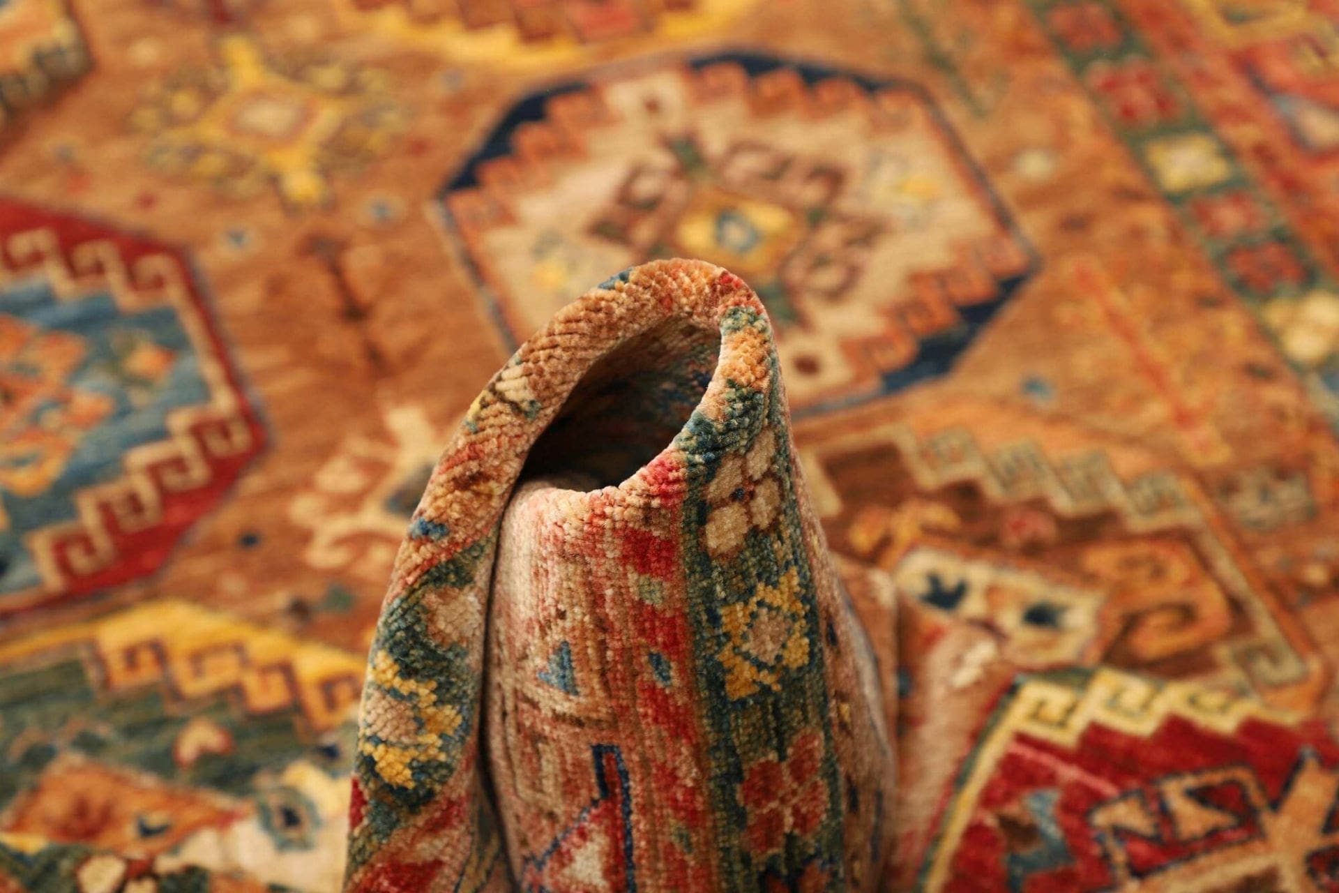Hand-Knotted Wool Samarkand Pakistani Rug, 125 × 190 cm