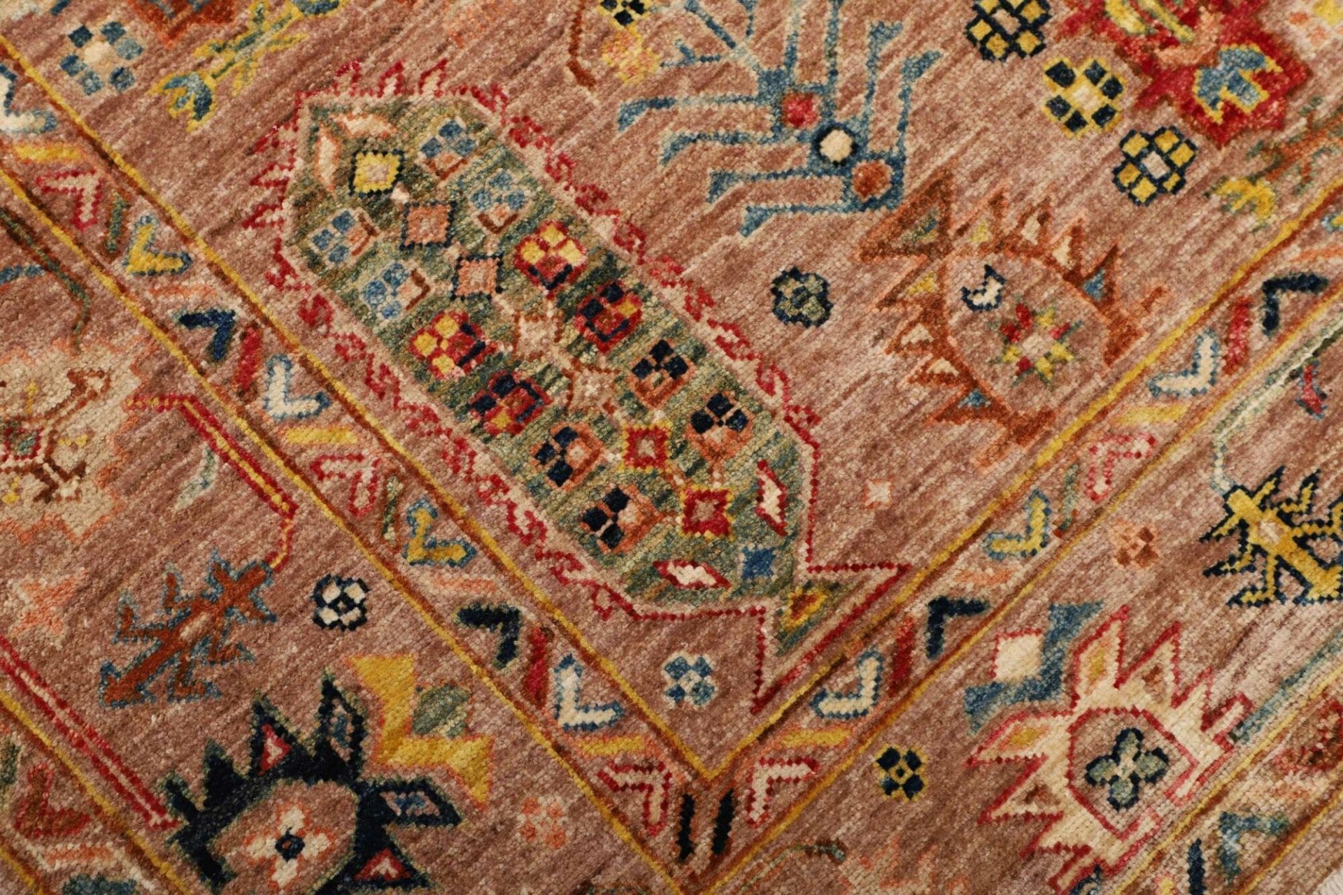 Hand-Knotted Wool Samarkand Pakistani Rug, 132 × 180 cm