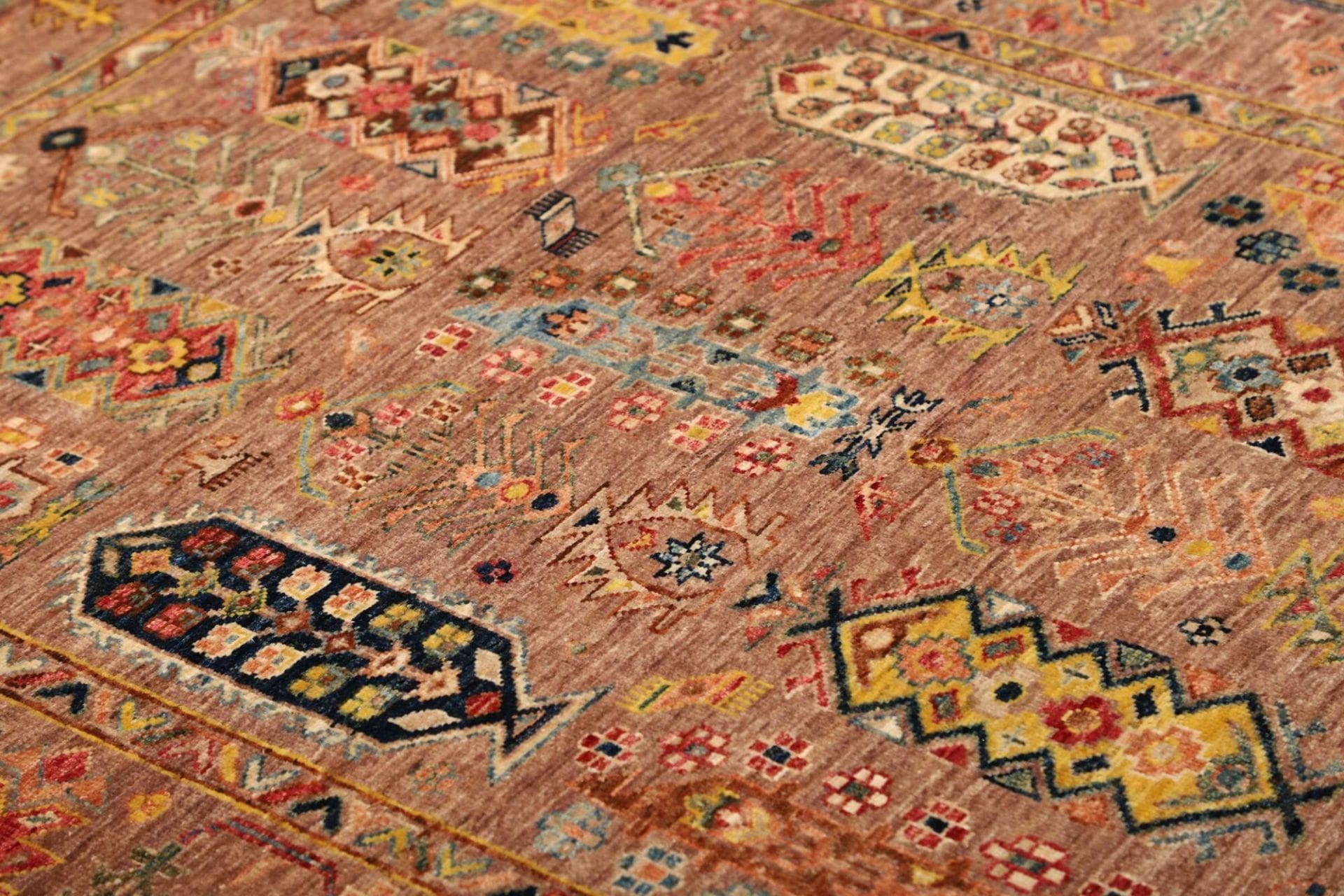 Hand-Knotted Wool Samarkand Pakistani Rug, 132 × 180 cm