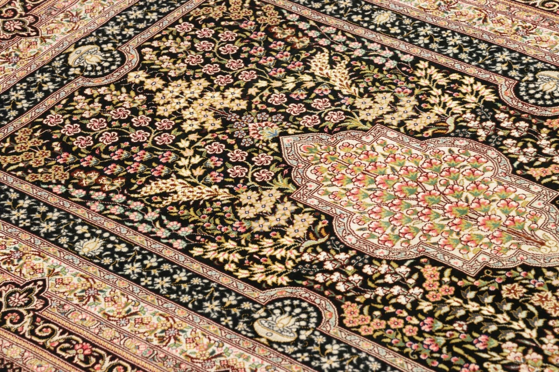 ghom-teppich-80-x-121cm-seide-600000-knoten-handgeknupft-6 Qom Persian Rug — hand-knotted, 80 × 121 cm, Silk