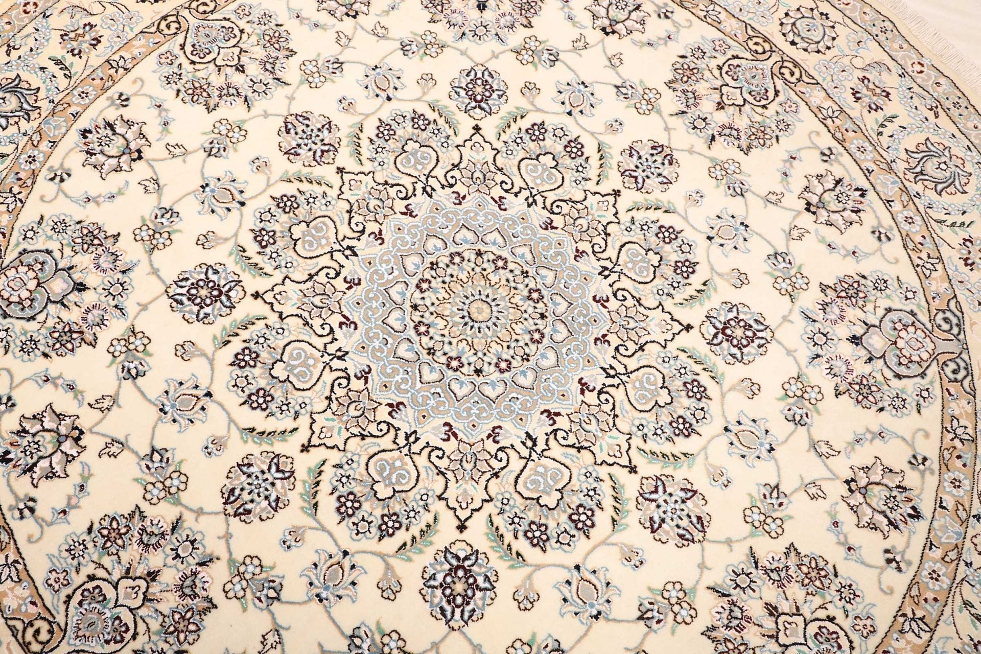 Nain Persian Rug — hand-knotted, 208 × 205 cm, Wool