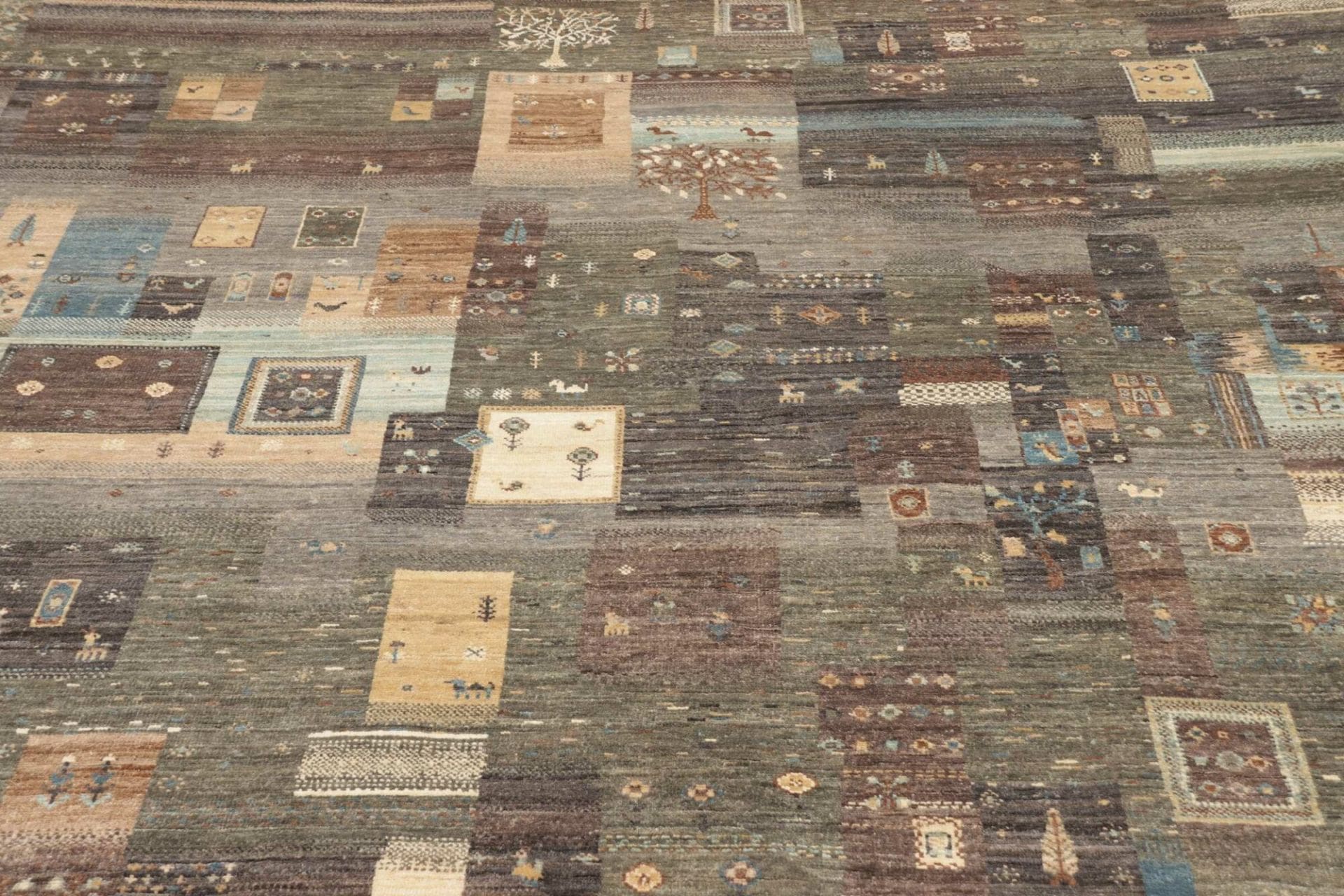 Samarkand Pakistani Rug 236 × 293 cm, Wool, hand-knotted