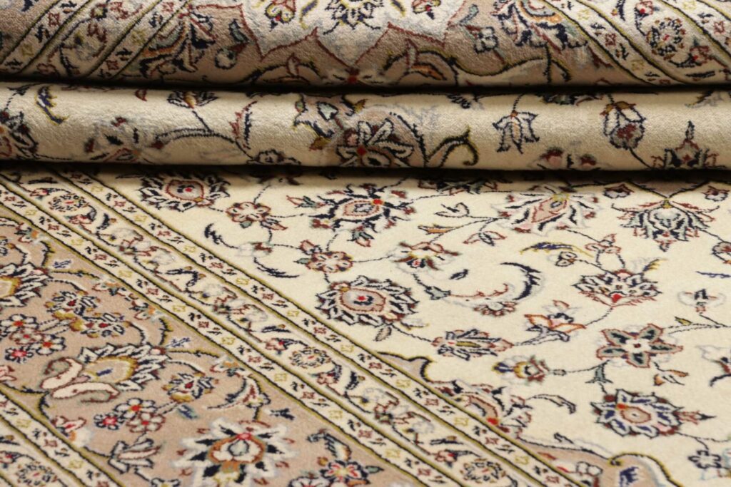 Hand-Knotted Wool Kashan Persian Rug, 200 × 290 cm – view 11