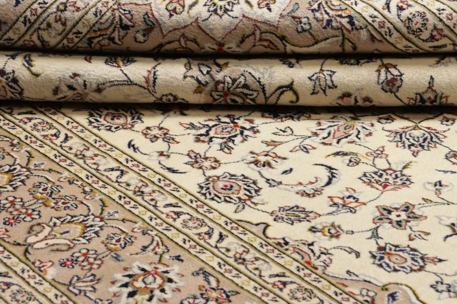 Hand-Knotted Wool Kashan Persian Rug, 200 × 290 cm – view 11