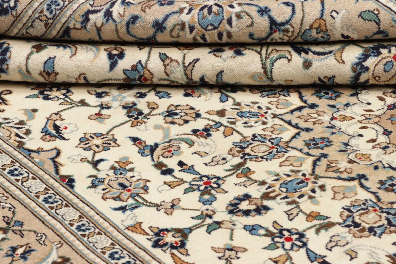 Kashan Persian Rug — hand-knotted, 201 × 306 cm, Wool – view 11