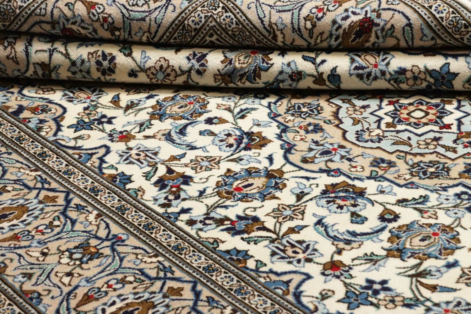 Kashan Persian Rug — hand-knotted, 200 × 304 cm, Wool – view 11