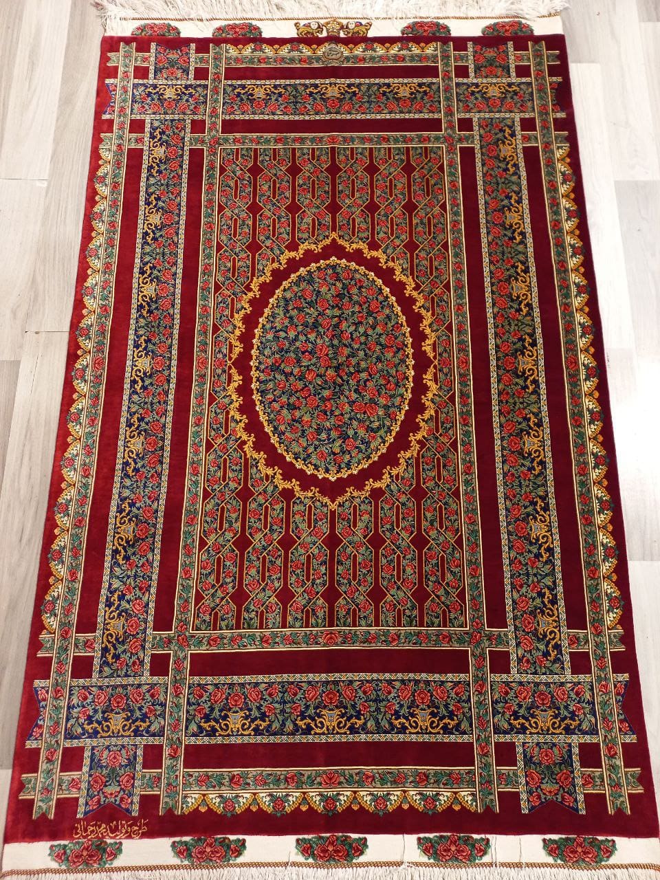 Rahmani Rose Carpet rug
