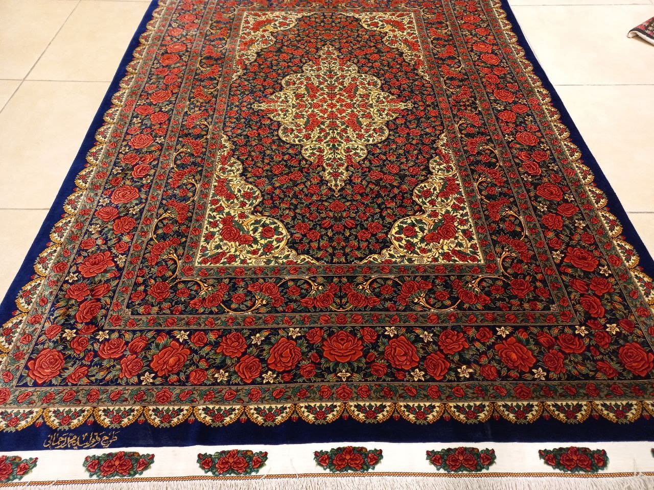 Rahmani Rose Carpet rug