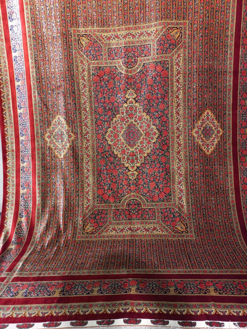 Rahmani Rose Carpet rug