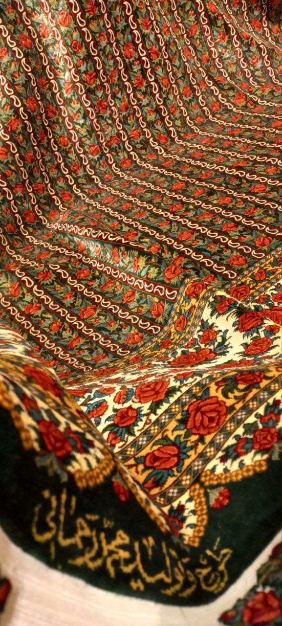 Rahmani Rose Carpet rug