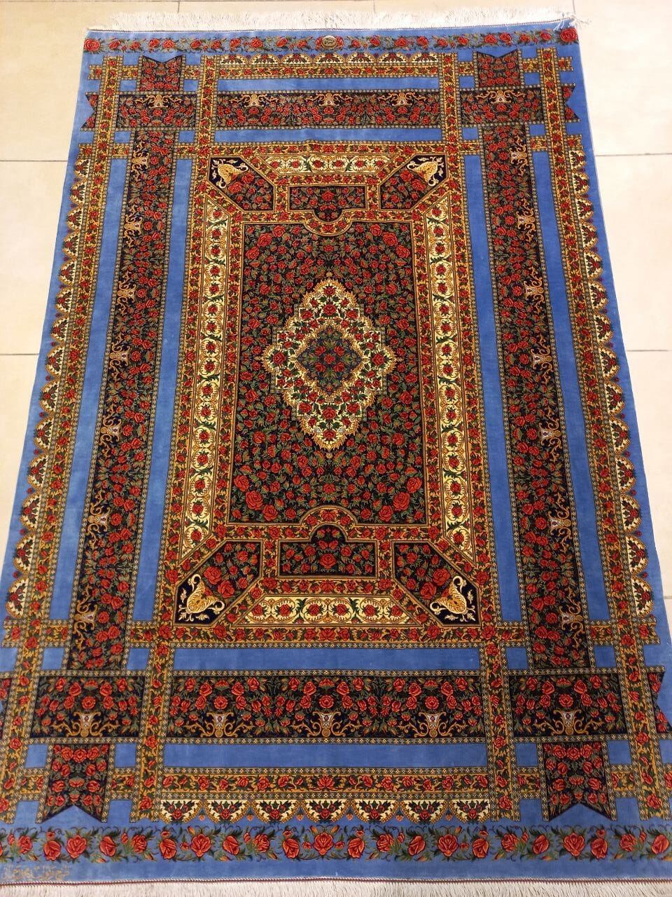 Rahmani Rose Carpet rug