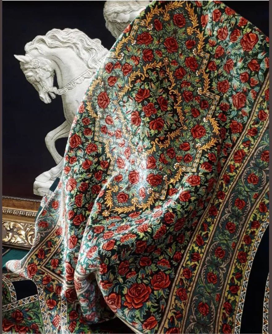 Rahmani Rose Carpet rug