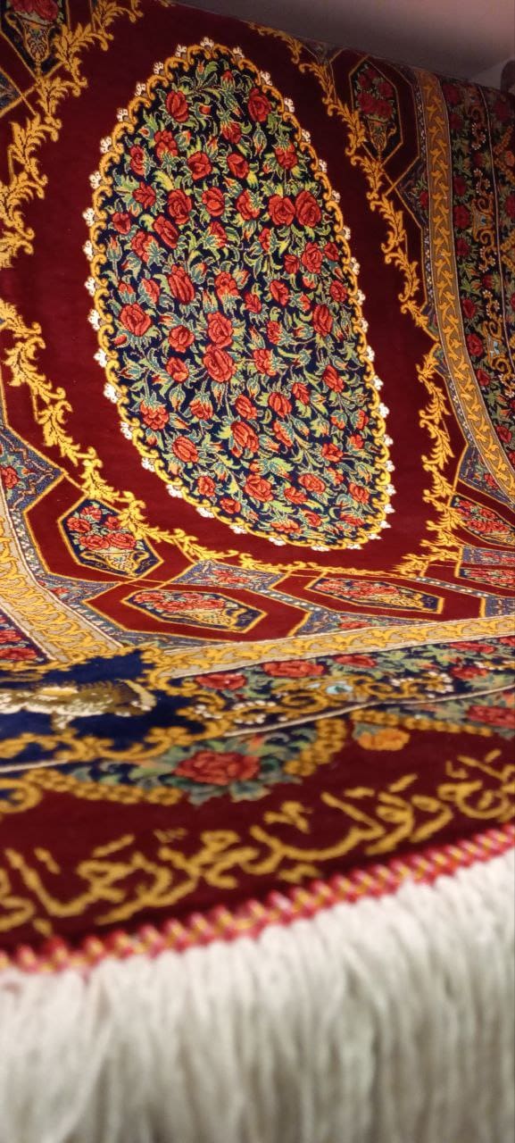 Rahmani Rose Carpet rug
