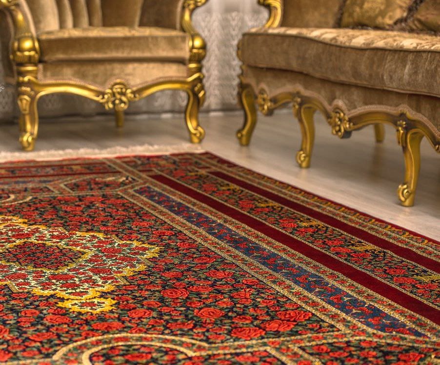 Rahmani Rose Carpet rug