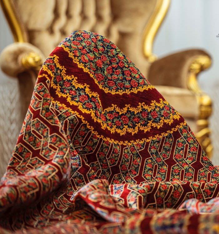 Rahmani Rose Carpet rug