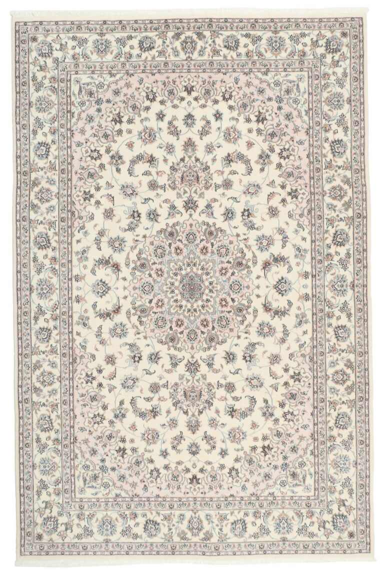 Isfahan Persian Rug 204 × 312 cm, Wool & Silk, hand-knotted