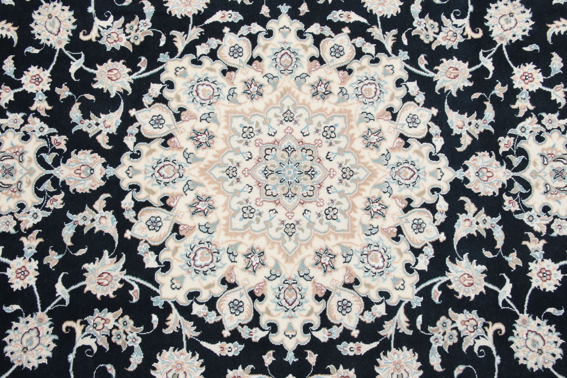 Isfahan Persian Rug — hand-knotted, 205 × 310 cm, Wool & Silk
