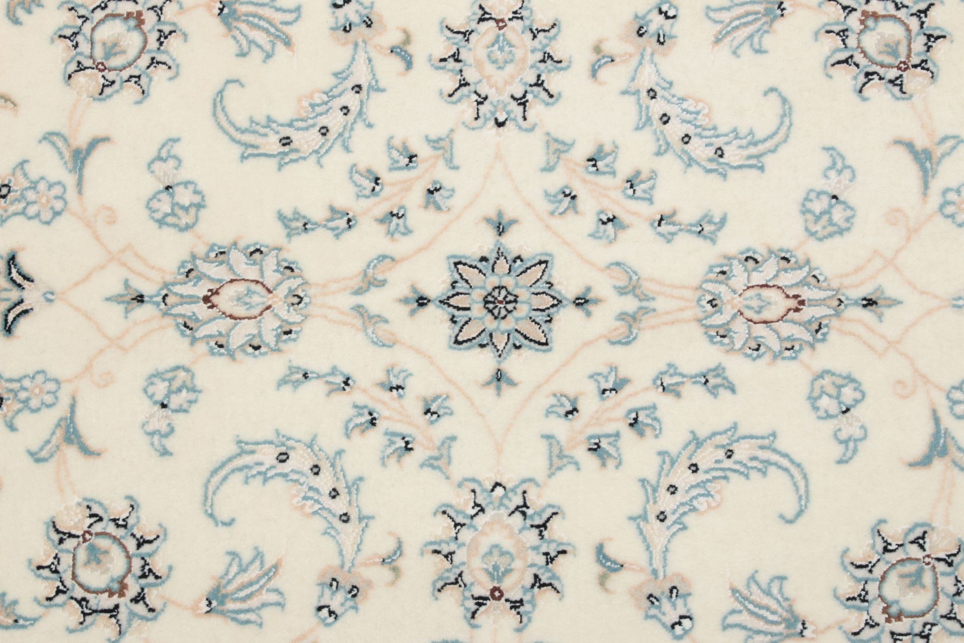 perserteppich-isfahan-198-x-290-cm-schurwolle-seide-handgeknupft-2 Isfahan Persian Rug — hand-knotted, 198 × 290 cm, Wool & Silk