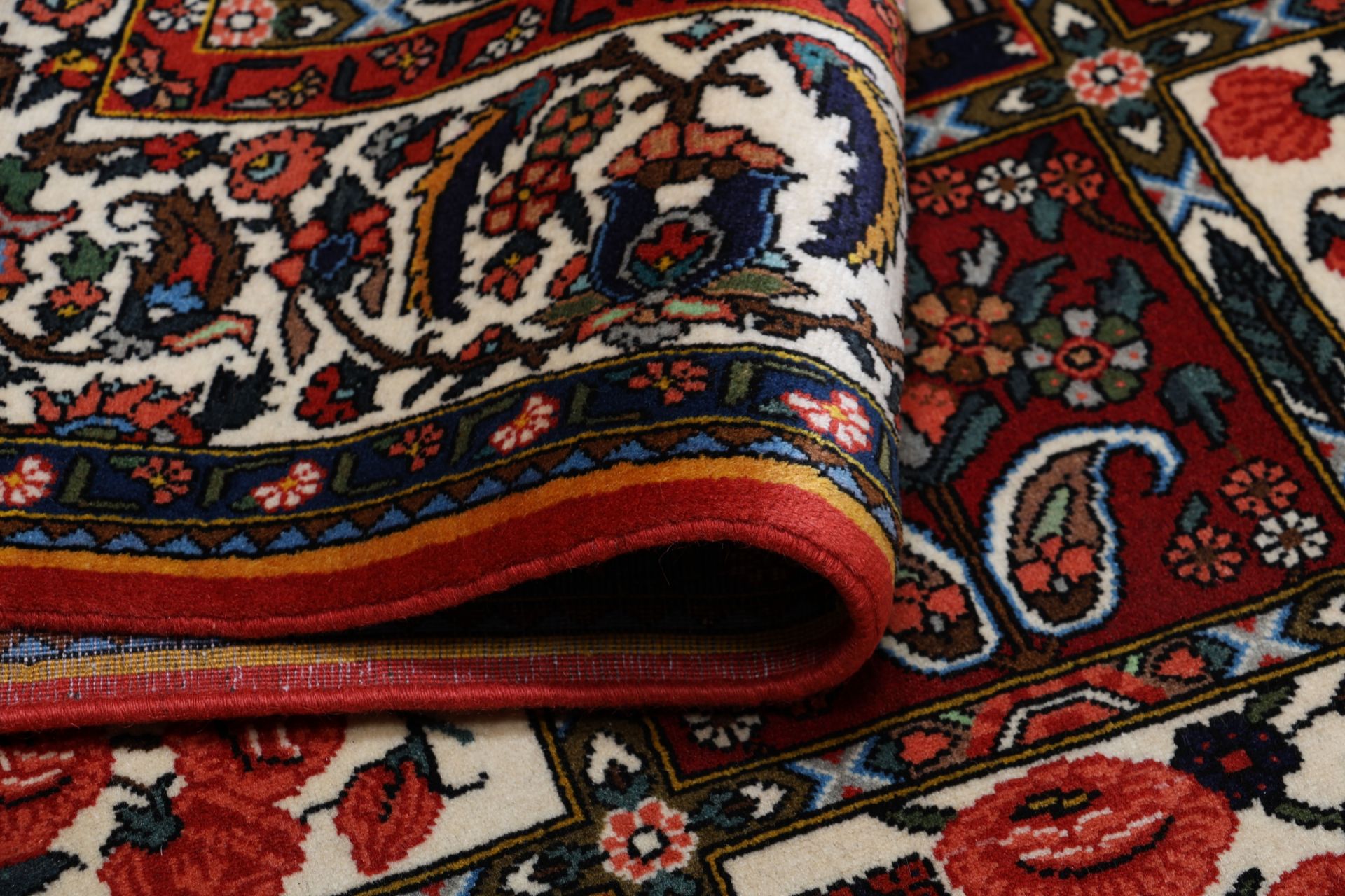 perserteppich-bachtiar-205-x-300-cm-schurwolle-handgeknupft-9 Bakhtiari Persian Rug 205 × 300 cm, Wool, hand-knotted