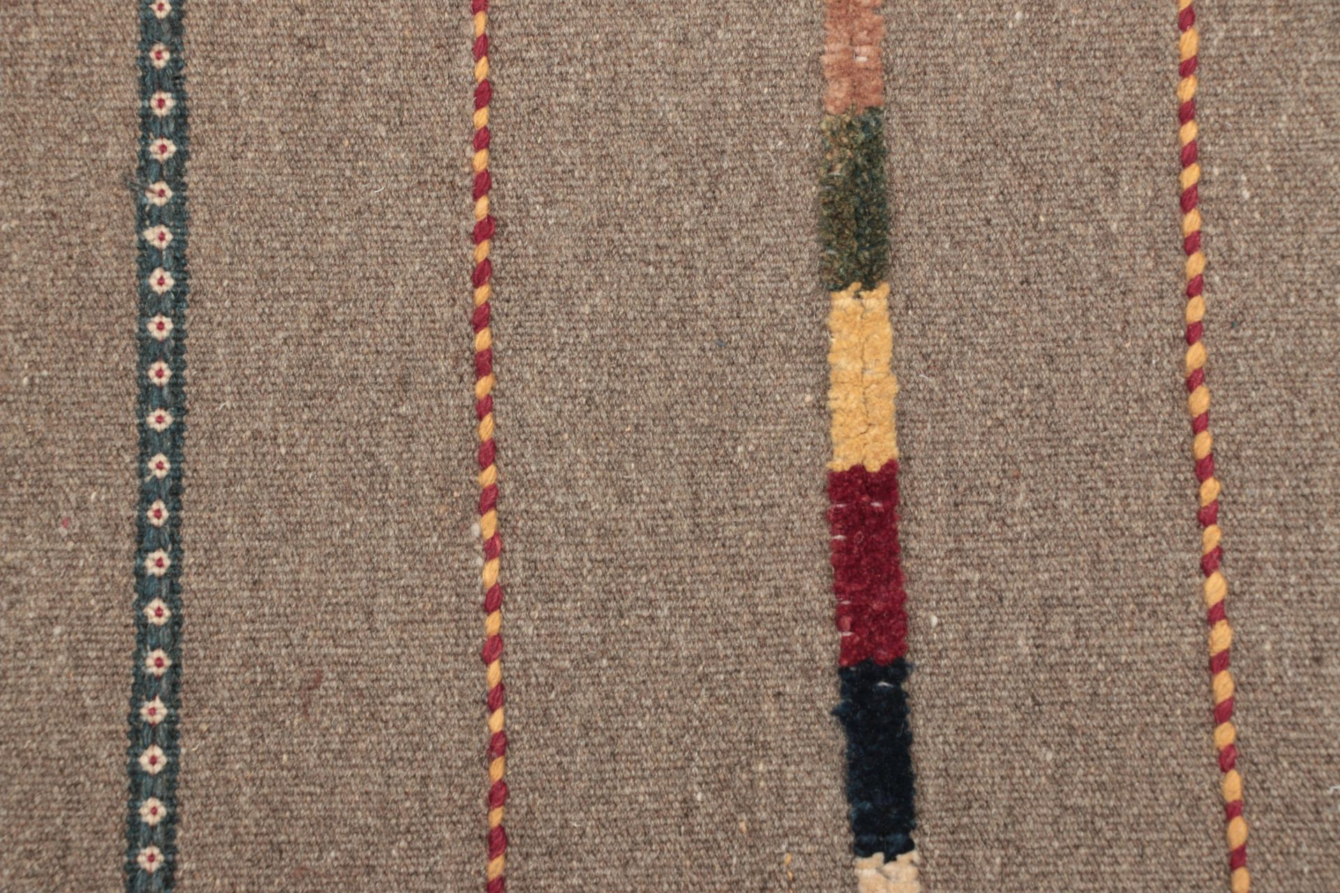 Hand-Woven Wool Kilim Persian Rug, 202 × 301 cm