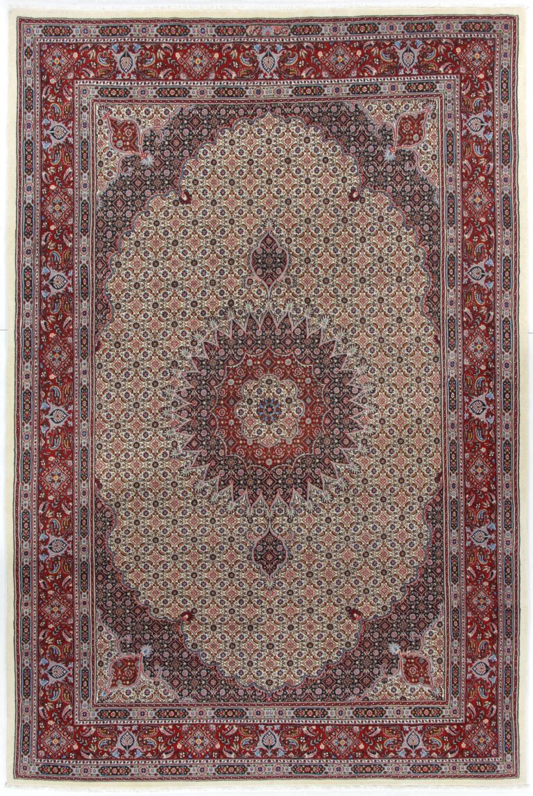 Moud Persian Rug 202 × 305 cm, Wool, hand-knotted