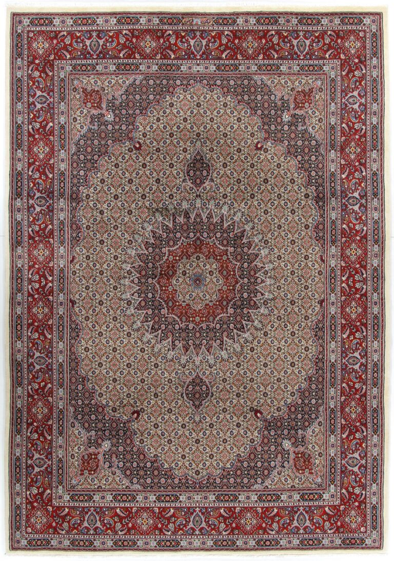 Moud Persian Rug 207 × 298 cm, Wool, hand-knotted