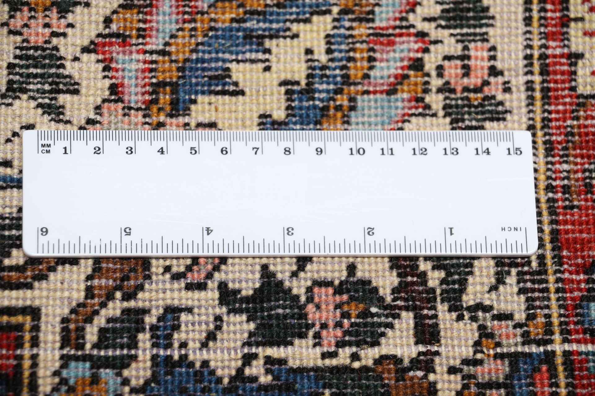 Bakhtiari Persian Rug — hand-knotted, 200 × 310 cm, Wool
